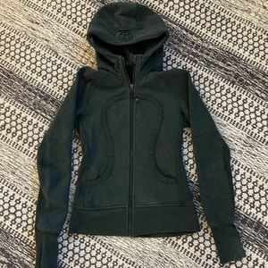 Lululemon zip